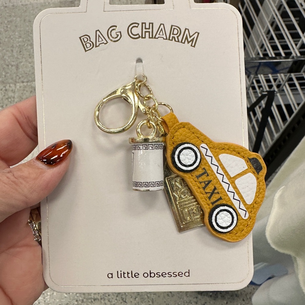 ANTHROPOLOGIE NWT Yellow Taxi 🚕 NYC Bag Charm